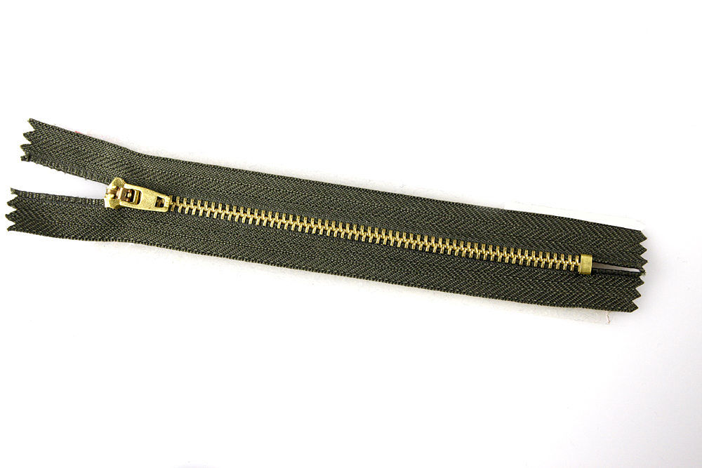4 metal zipper - 普通镀- 金属拉链- 产品中心- HAS海宁市中冠接链有限公司
